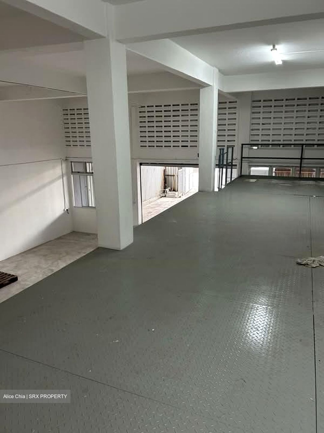 Jalan Senang (D14), Factory #581170831